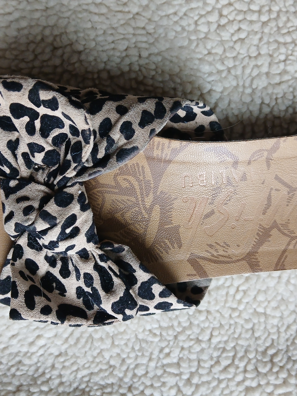 Leopard Bow Slide Flats in Beige and Black